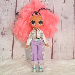 2019 L.O.L. Surprise! O.M.G. Swim Paradise VIP 9" Fashion Doll Toy LOL OMG